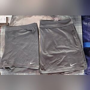 EUC Womens 2 Piece Nike Dri-Fit Golf Tour Performance Skirt & Shorts Size XL